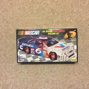 Vintage Nascar Official Mark Martin Building Set